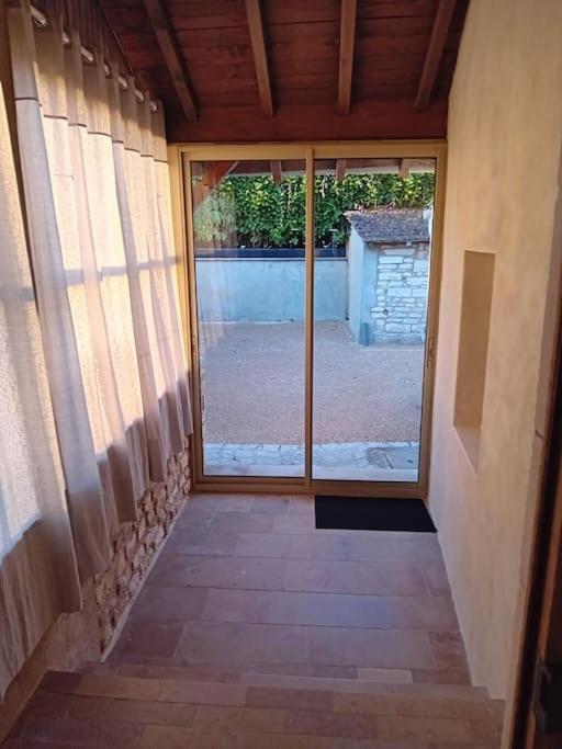 Petite Maison En Pierre Au Calme Avec Exterieur Montbellet Екстериор снимка